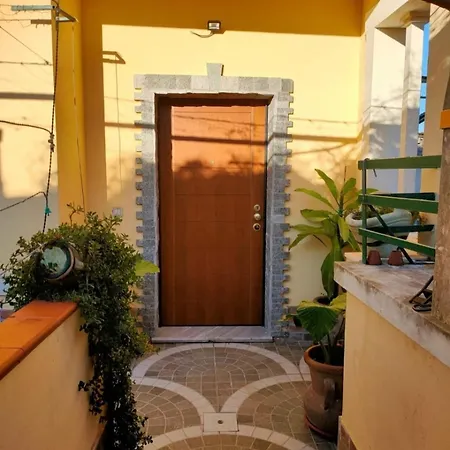 Holiday home Rosy *